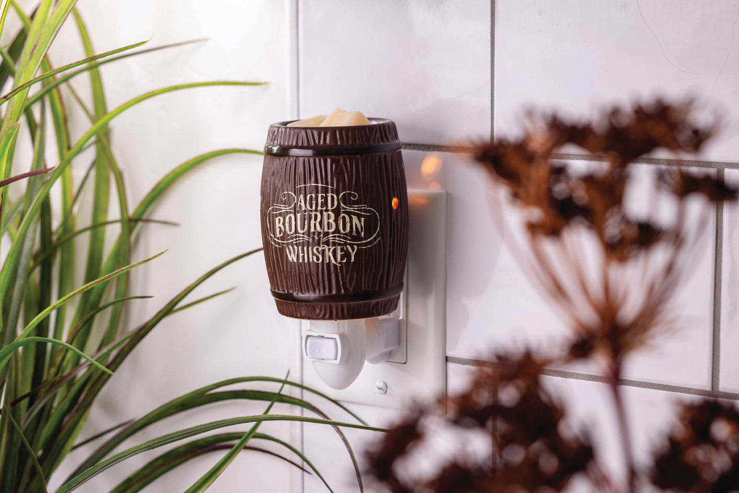 Bourbon Barrel Pluggable Fragrance Warmer
