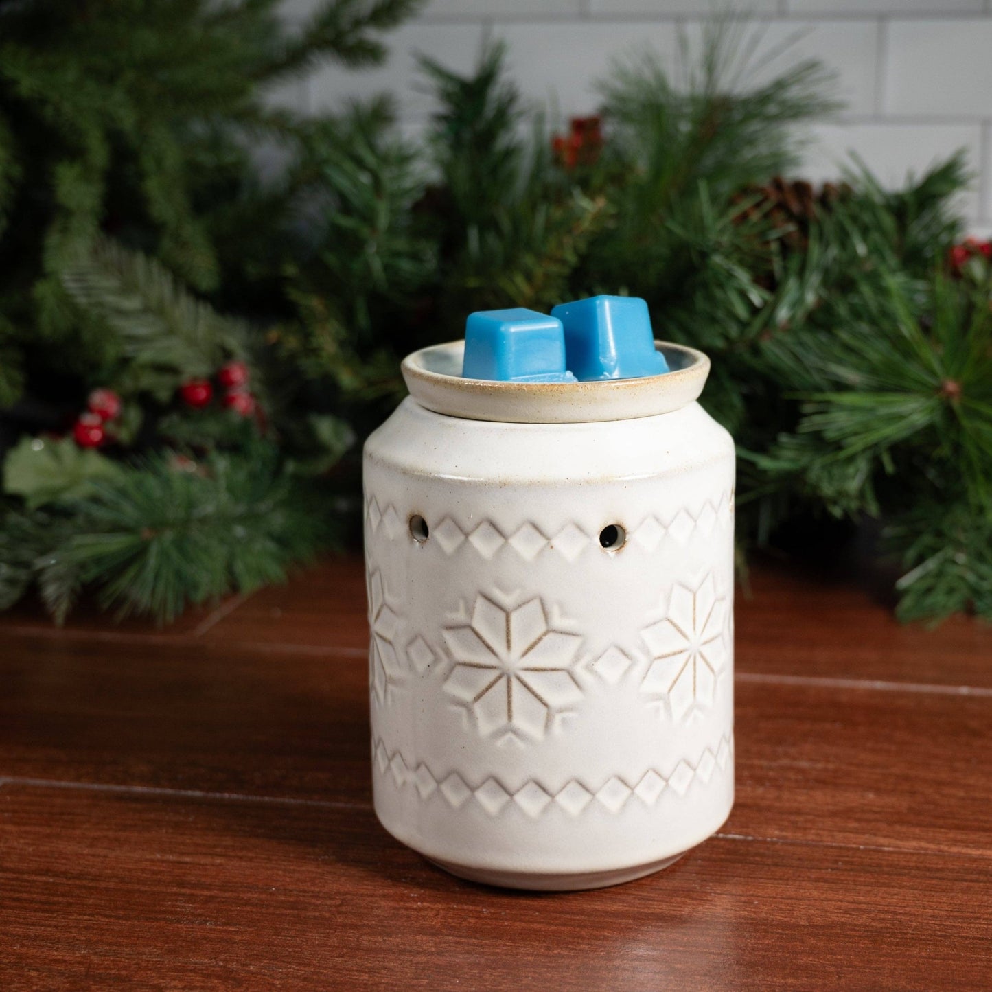 Snowflake Diamond Fragrance and Wax Warmer - Fresh Start Candles