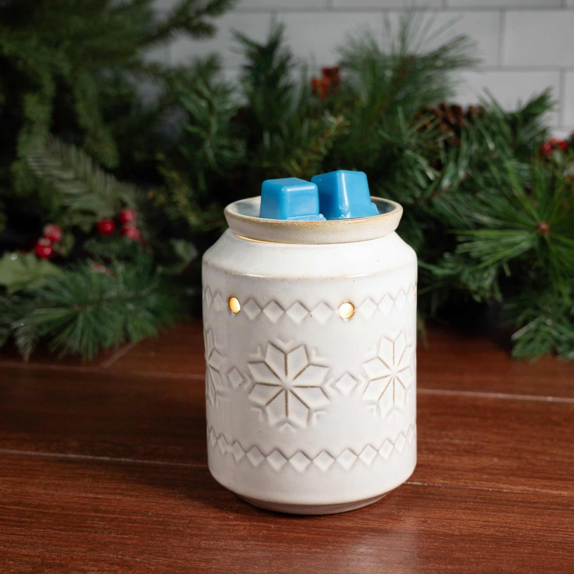 Snowflake Diamond Fragrance and Wax Warmer - Fresh Start Candles