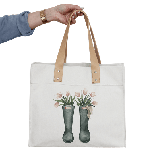 Tulip Boots Market Tote: Tan - Fresh Start Candles